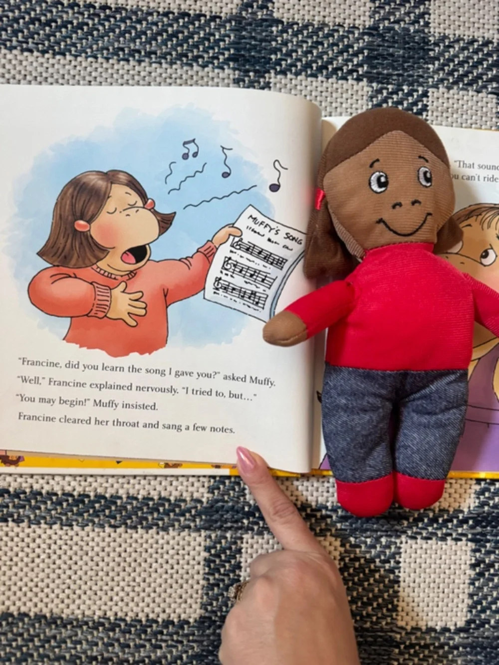 ARTHUR BUNDLE | Vintage Books + Francine Plush + USA Map Puzzle